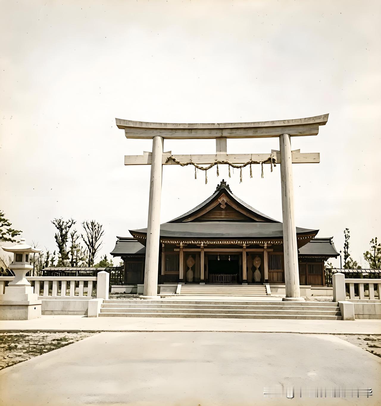 仿照靖国神社修建，南京这座日军神社建筑为何没有拆除？

南京五台山有座日本建造的