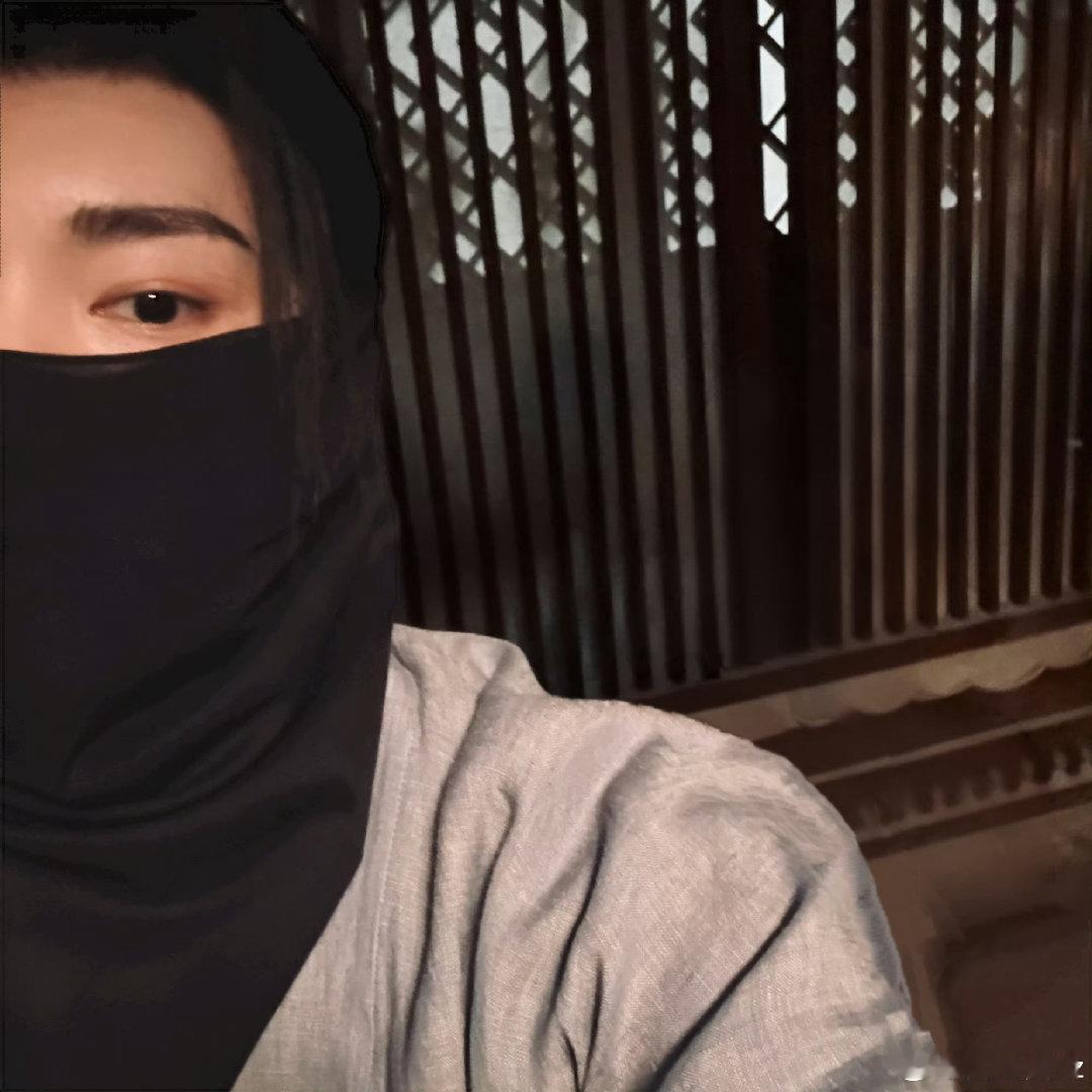 周翊然发长文告别慕清晏收官快乐！江湖夜雨十年灯 真的把“江湖”二字演活了！从被困