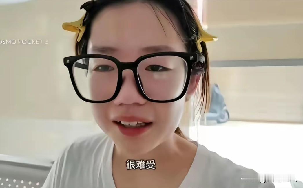 无底线的炒作，令人愤怒

一个4岁小男孩拿着玩具枪，在店内过道奔跑玩耍，手部无意