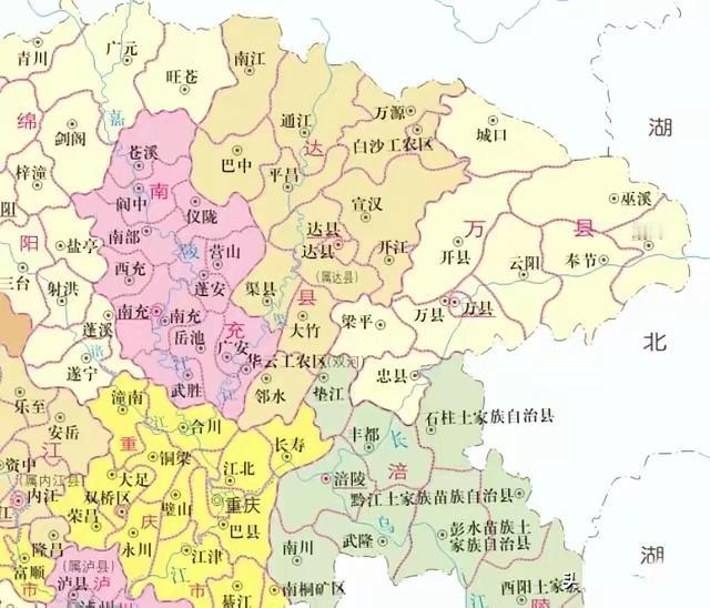 如果当初的川东区域的南充地区、达县地区、万县地区没有被拆分，现在会是怎么样？现在