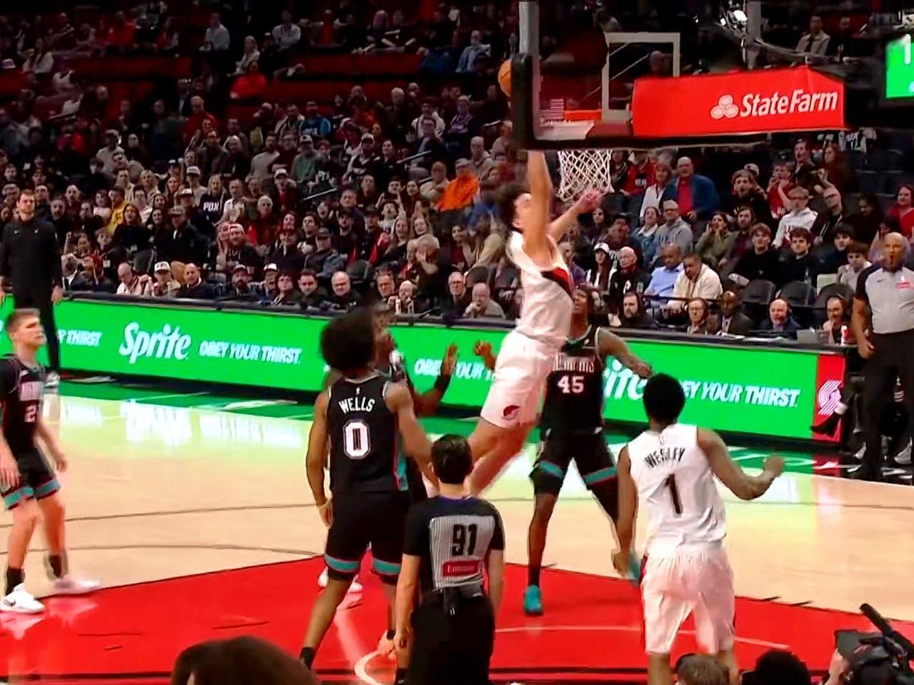 NBA中国德比，杨瀚森技惊四座，他已融入NBA90%

开拓者对阵灰熊，原本大家