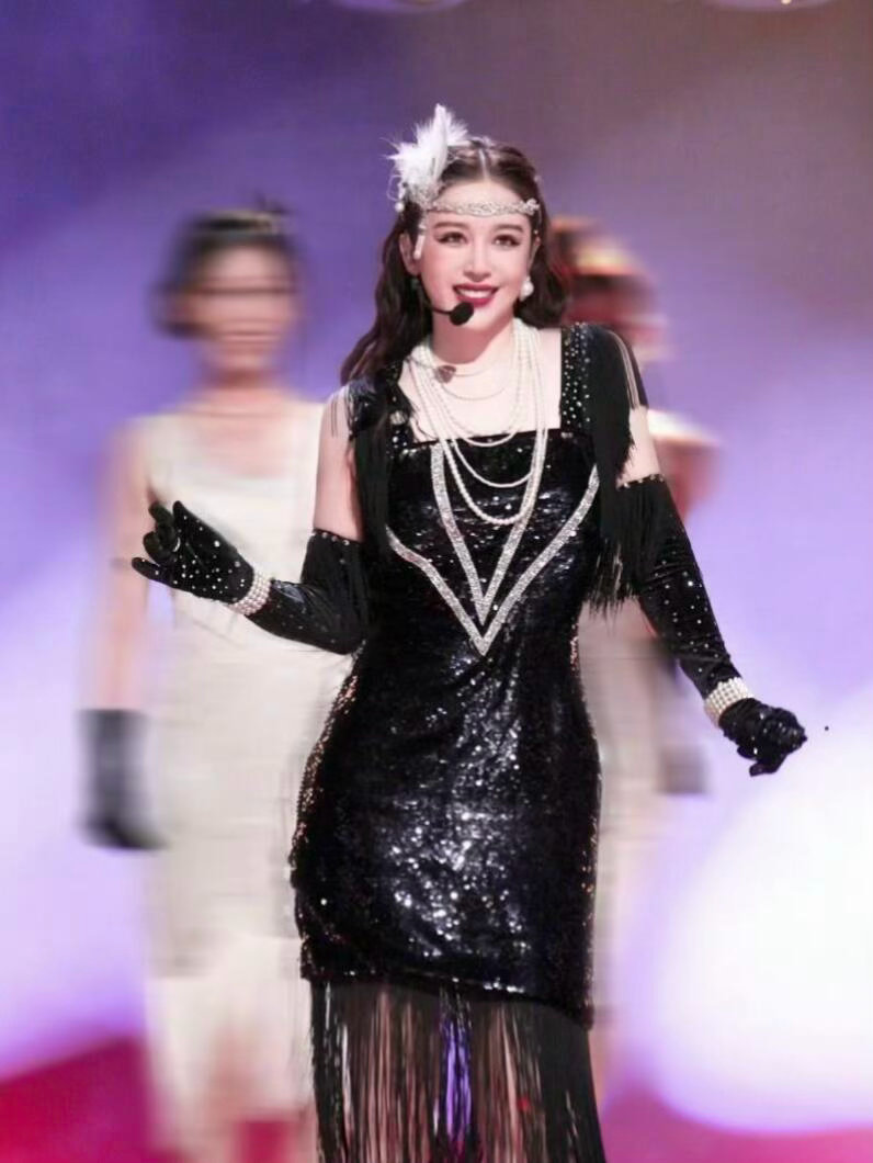 阚清子凌晨3点起来练舞阚清子，天选“破浪姐”阚清子也太拼了吧！之前只知道她对事业