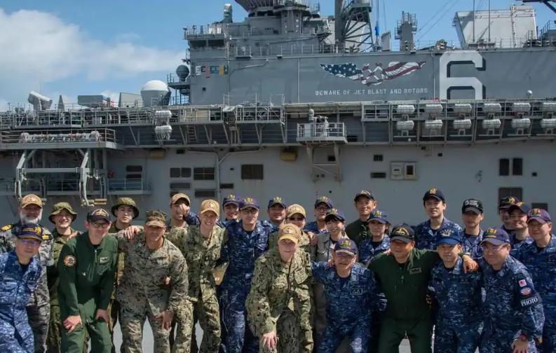 南海对峙高下立判！联军看着人多势众，实则战力根本不在一个层级。

近期美日菲凑齐