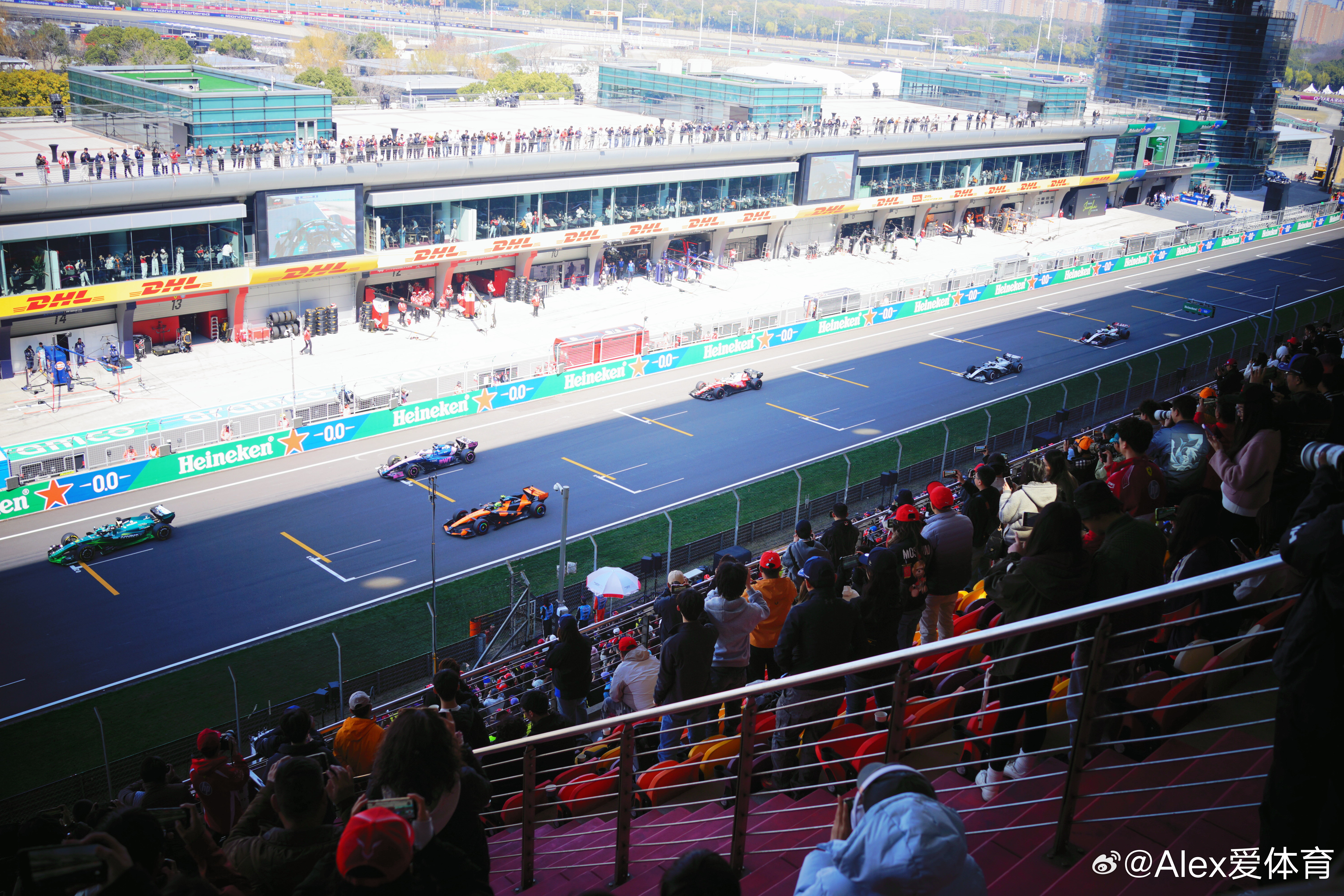 2026f1中国大奖赛Day1 今年人是真的多原来周五空空荡荡随便坐今天“正赛”