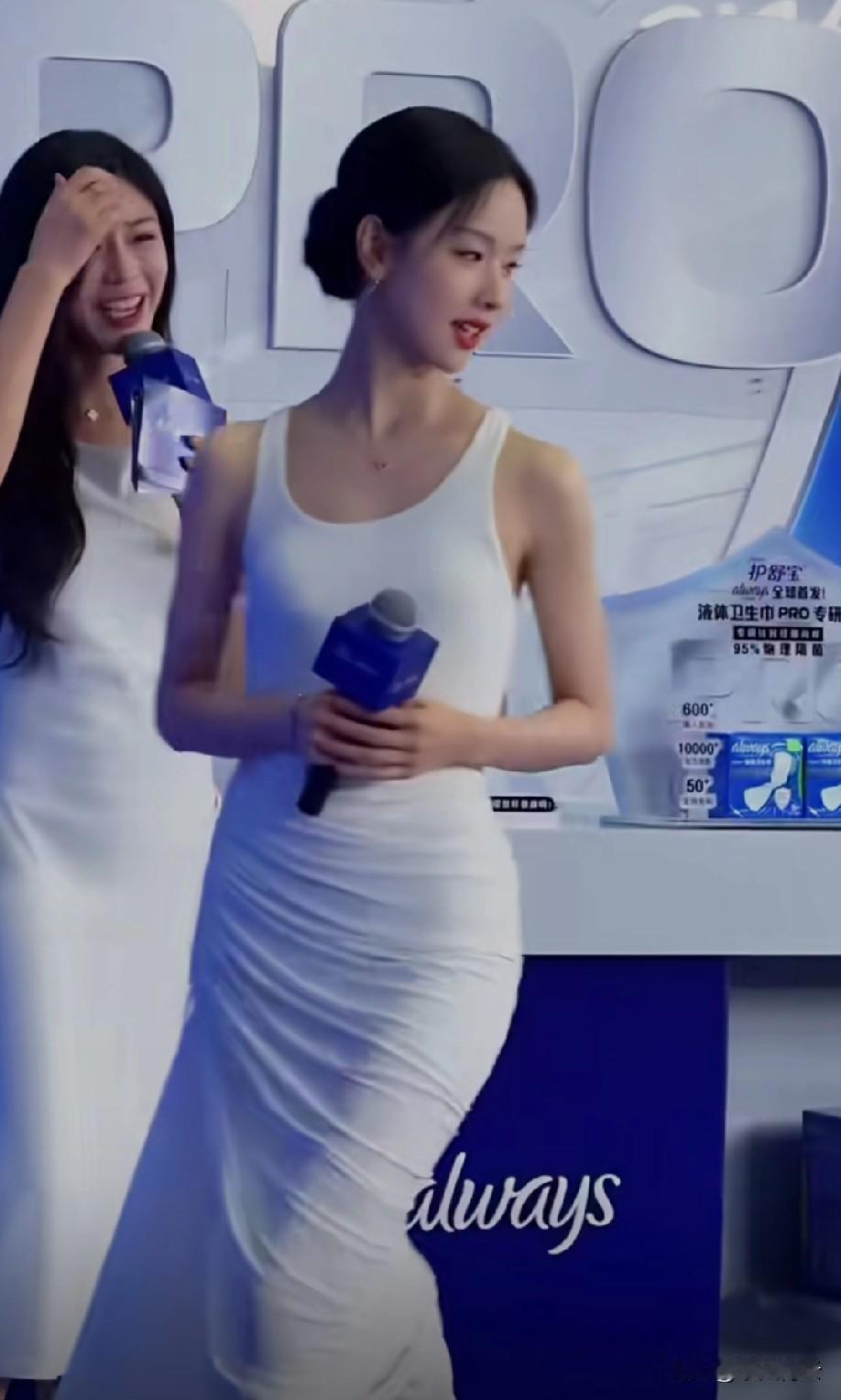 上天对所有人都是公平的
在为你打开了一扇门的同时
也为你关了一扇窗