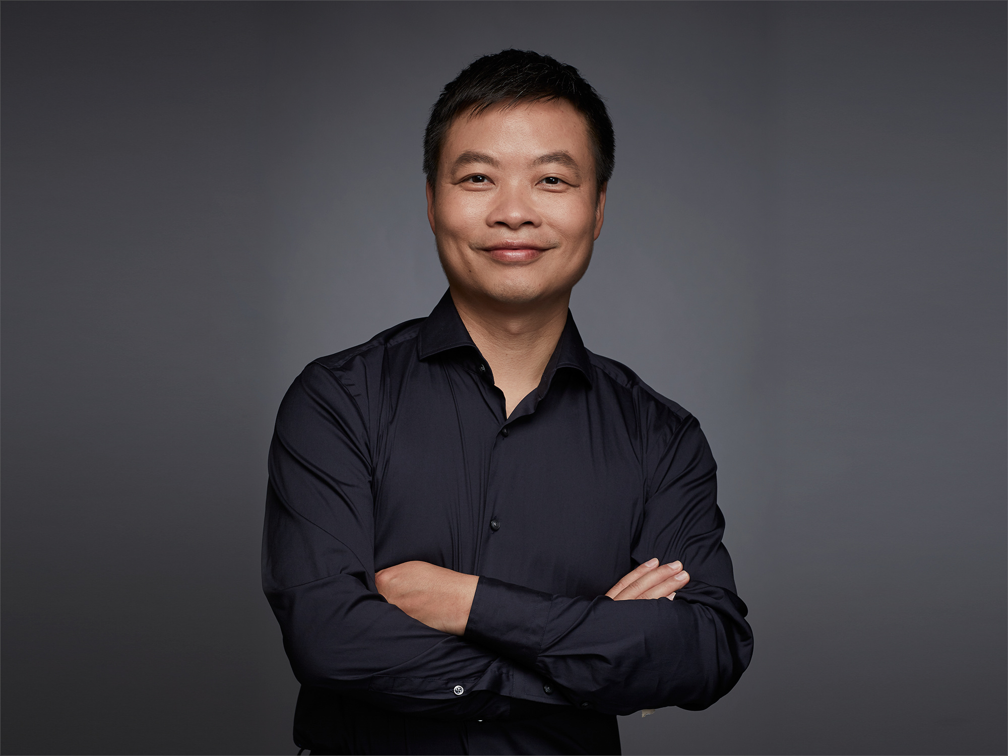 何小鹏获聘蚂蚁集团新任独立董事 6月22日，蚂蚁集团官网信息显示，新一届董事会已