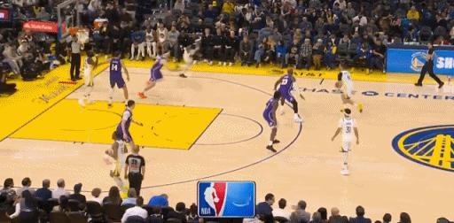 勇士这些球员无球移动确实厉害，积极性很高。湖人别谁也赢不了。。。湖人vs勇士