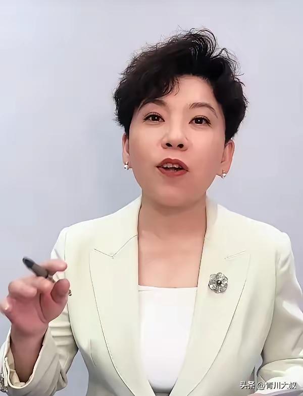 邓亚萍告诉莎莎：
不要手软
大胆追求你的梦想！
英雄所见略同：
张怡宁看到的
邓