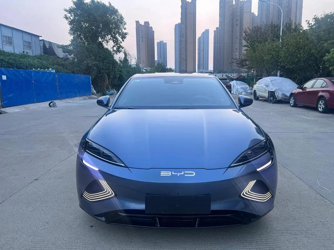 选新能源车还是油车，没有绝对好坏，就看哪种适配你的用车情况，咱们用几个问题就能快