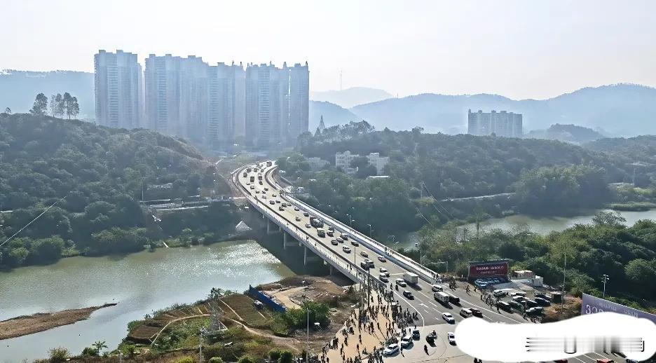 北流市朱砂罗大桥扩建工程实现全面建成通车晒图笔记大赛12月30日上午10时18分