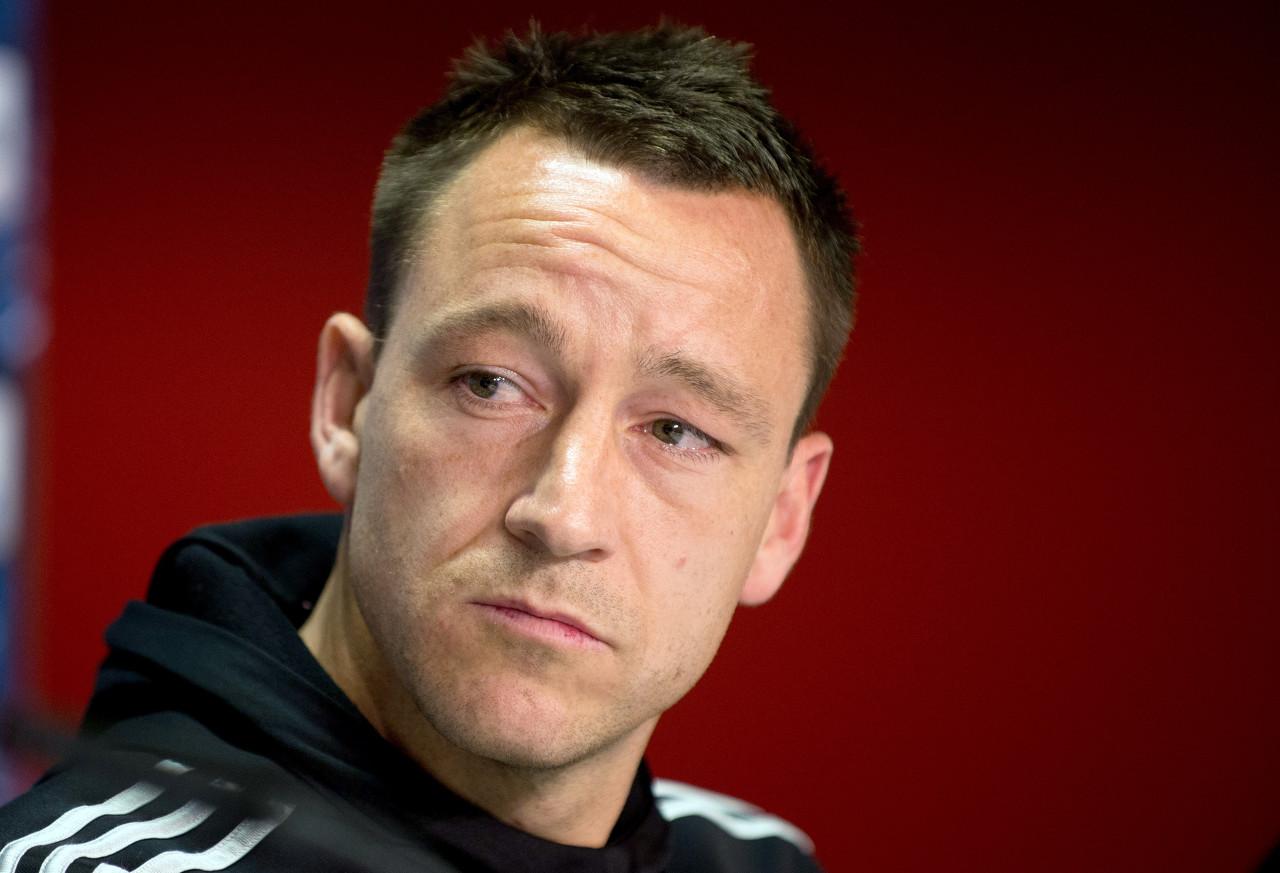 【切尔西名宿特里有意接手，担任主教练】你方唱罢我登台，硬汉特里确实有点闲不住，非