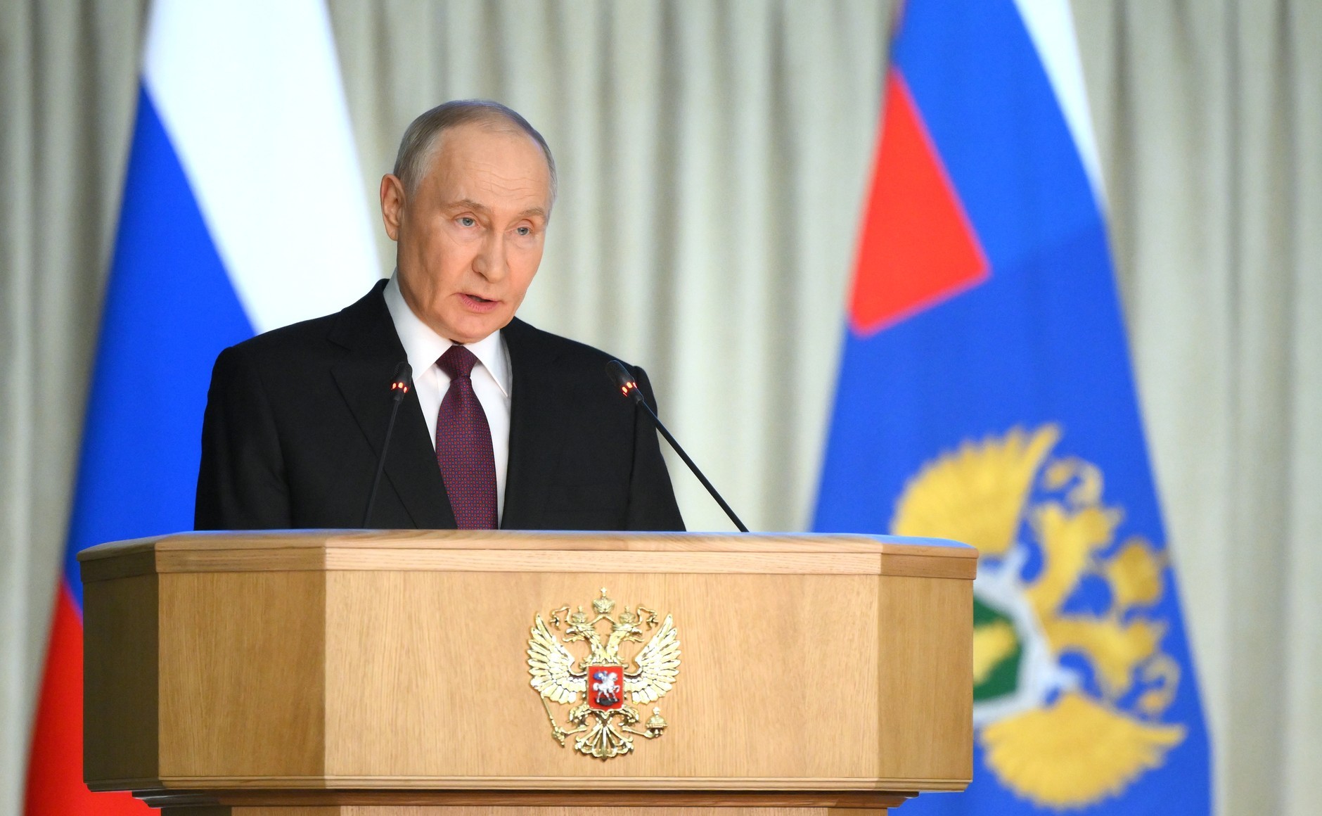 瓦洛佳小朋友  俄罗斯联邦总检察院扩大部务会议总统在俄罗斯联邦总检察院扩大部务会