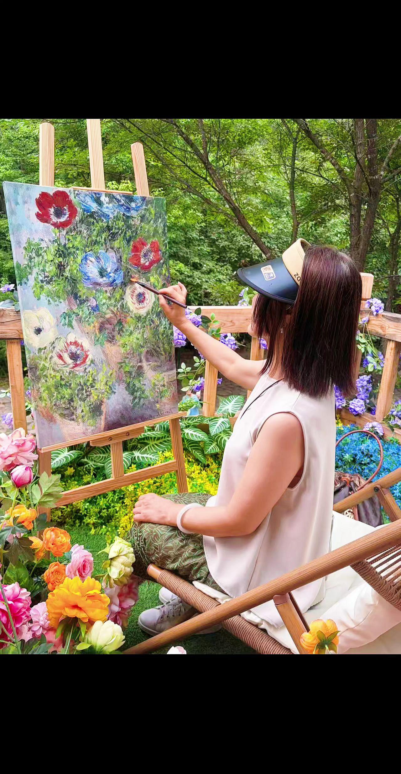 给自己充值一点艺术细胞 画画最大的价值就是疗愈自己 享受着绘画的过程 艺术创作的
