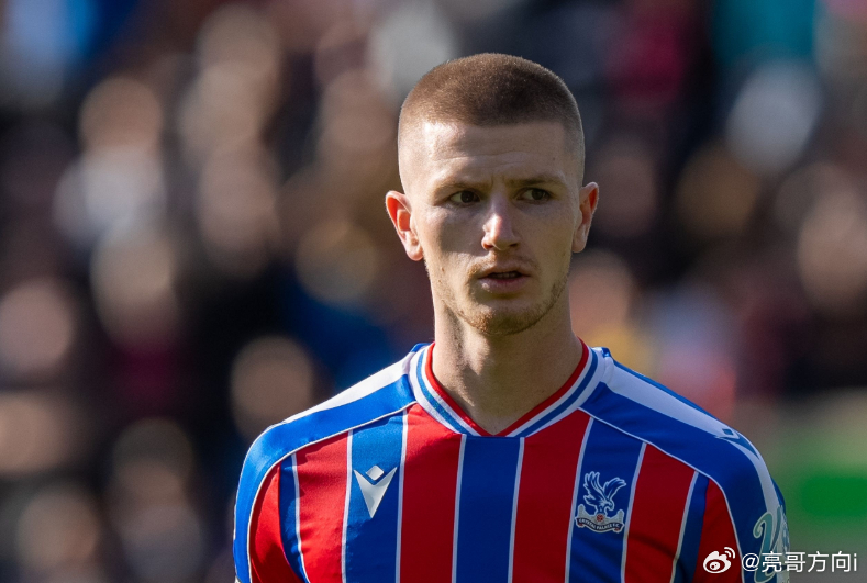 水晶宫中场亚当-沃顿日前接受采访，并谈到围绕自己的转会传闻。沃顿说道：“我不太关