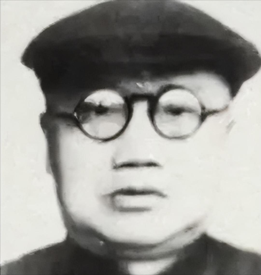 1958 年，副省长饶思诚临终上交 6000 元积蓄。省里没有收归国库，遵照其心