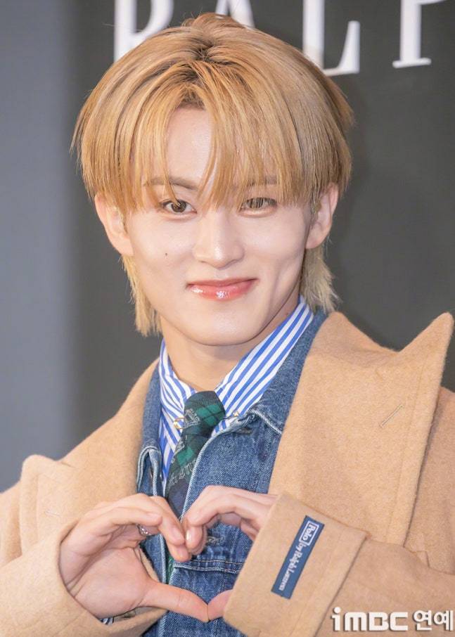 【mbc演艺】前NCT成员李马克正式开启个人事业新篇章。3日，李马克开设了名为"