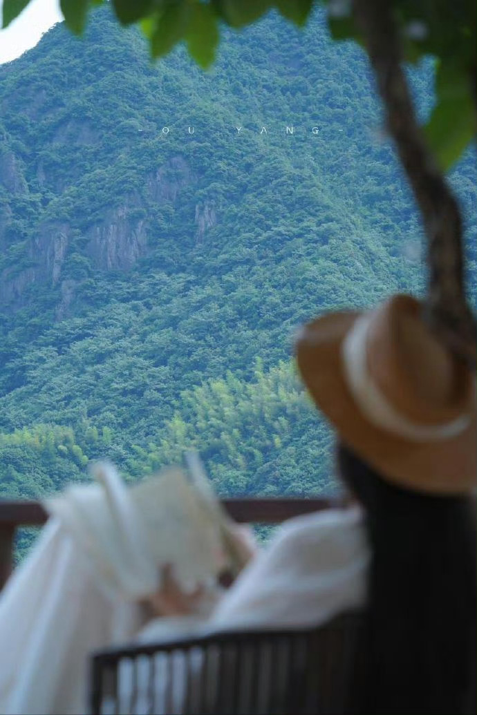 忍受委屈，不如承受委屈；承受委屈，不如接受委屈；接受委屈，不如不委屈。一切皆为人