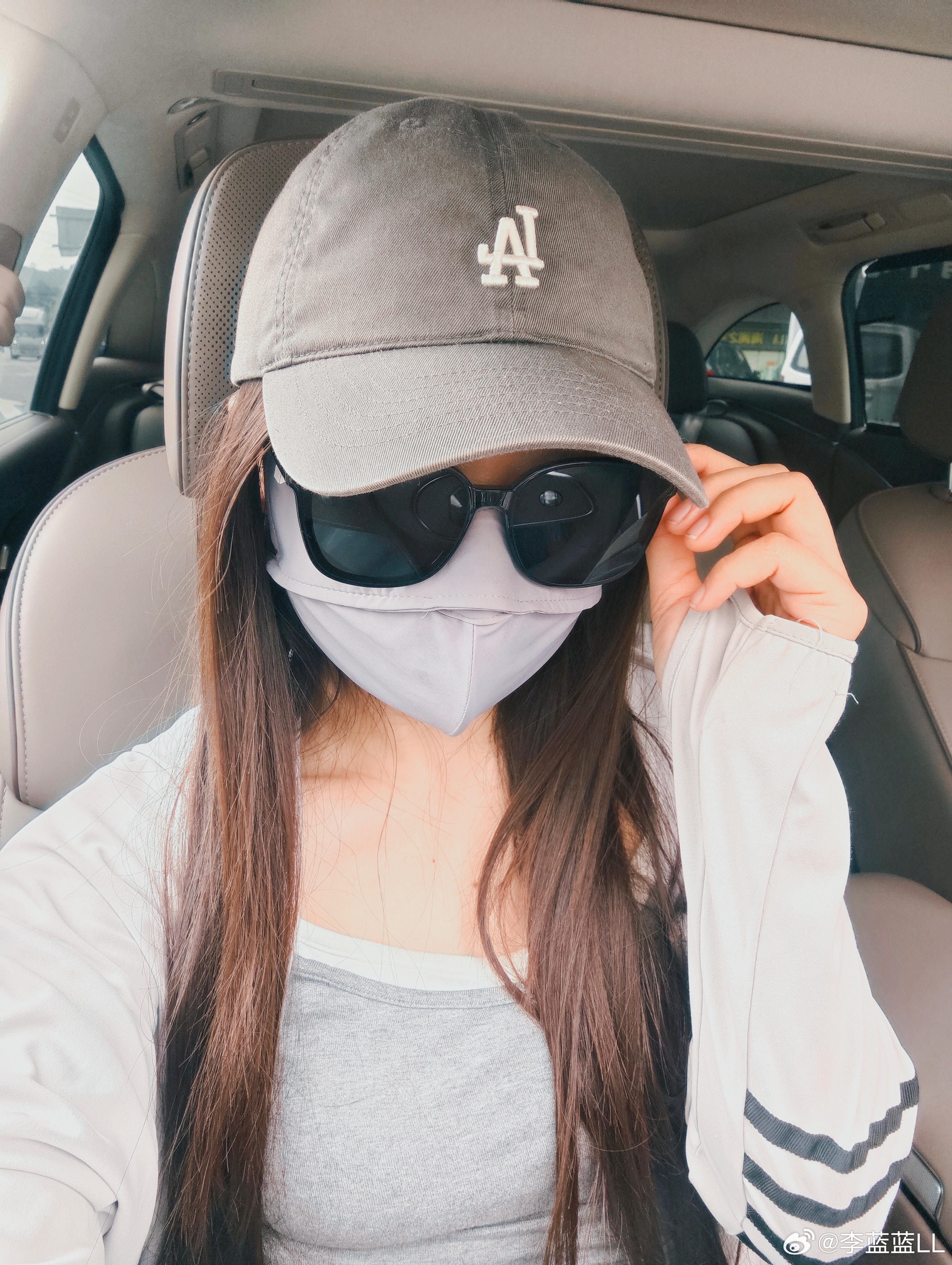 许久未上线，特地出来亮个相。别认不出我哈！！