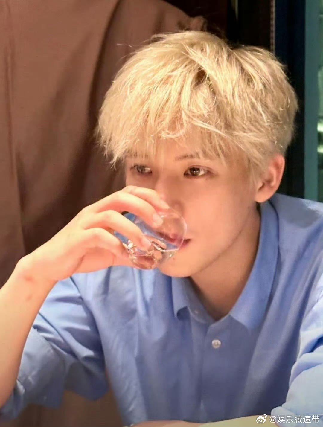 王大娃遥祝大侦探生日快乐 王安宇说王大娃遥祝大侦探生日快乐 收到王安宇和王大娃的