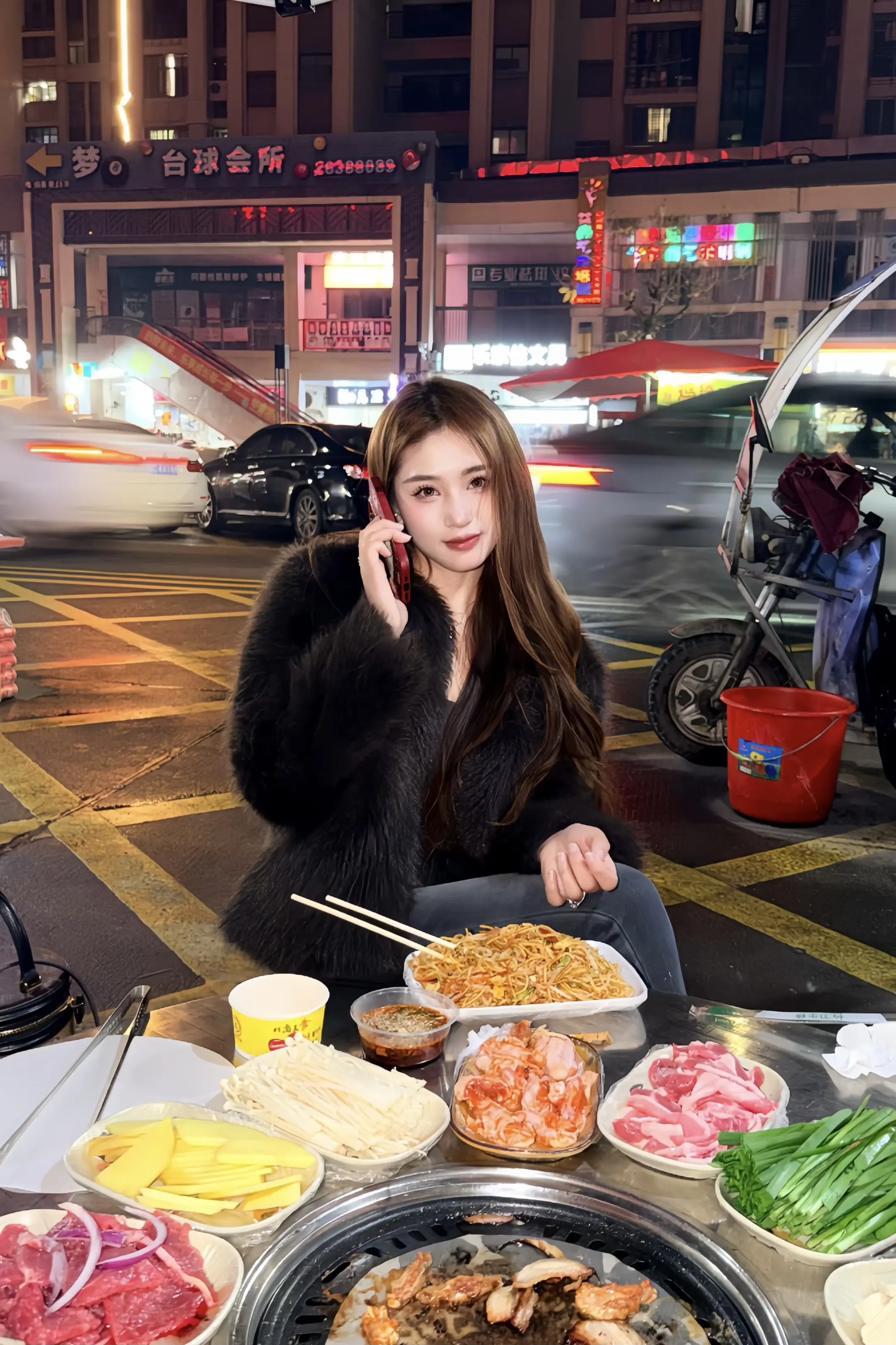 喂！出来吃炒面啊