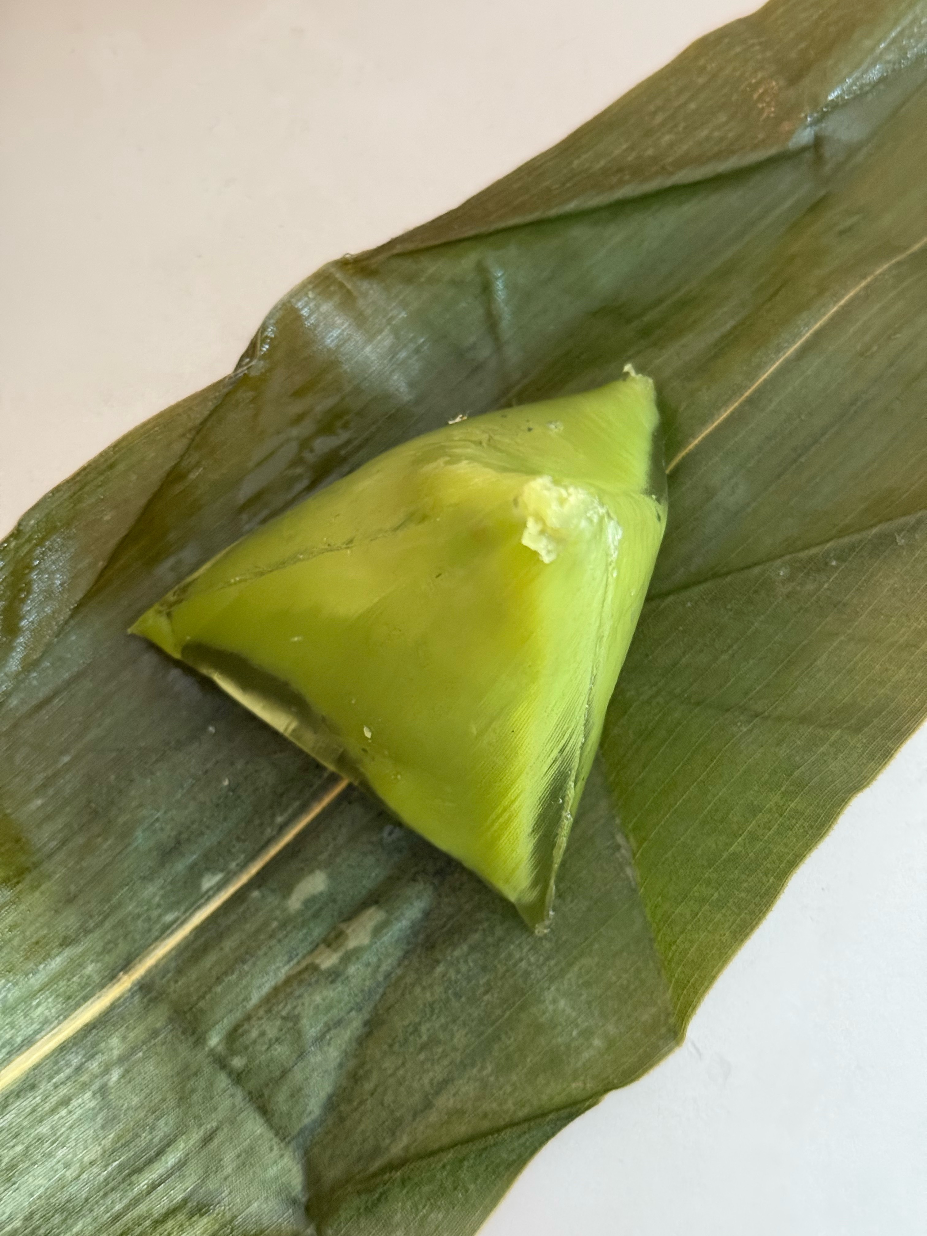 打开这个绿色粽子那一刻犹如第一次看到菠萝披萨的意大利人 
