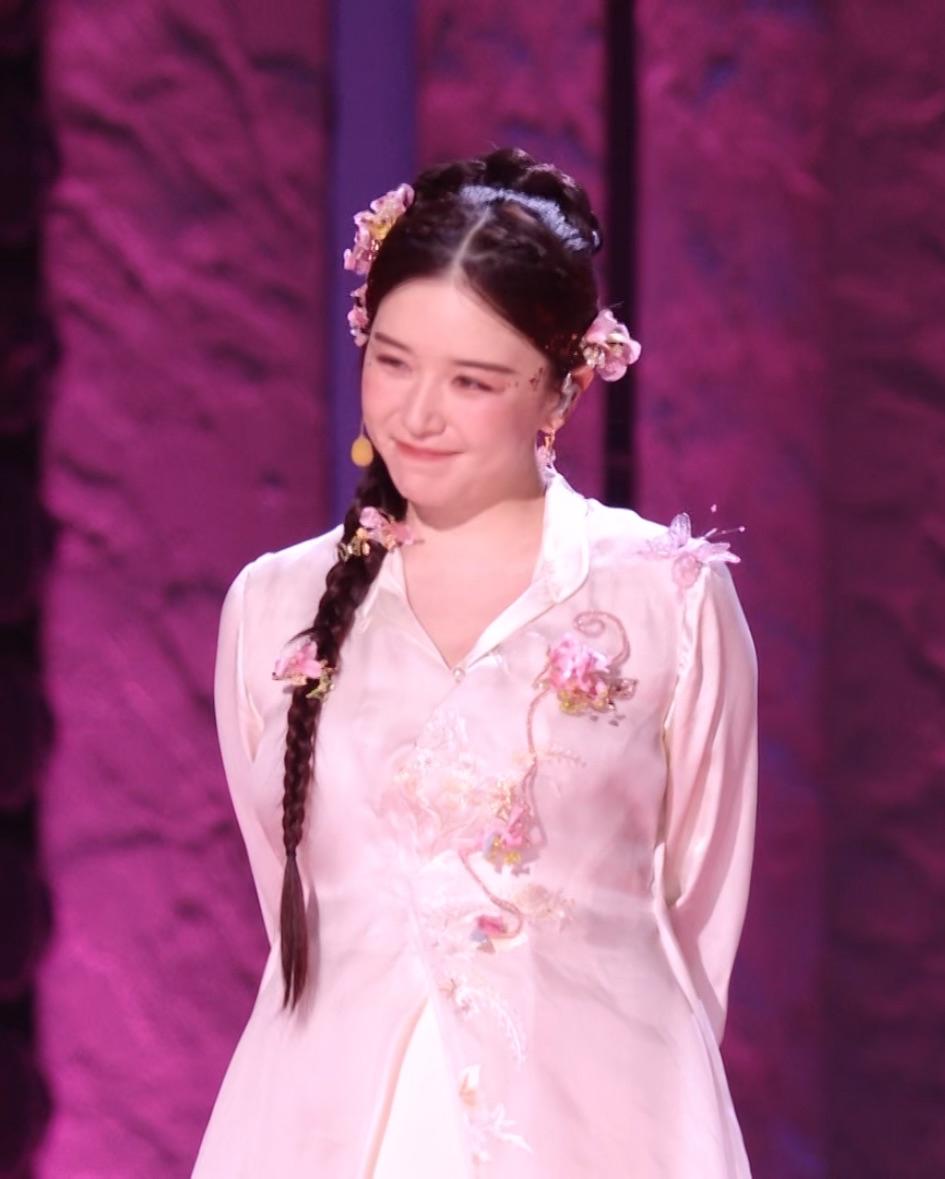 好刚的阚清子！谁都没想到她竟会选曾沛慈的团队进行pk，她就是要挑战极限，就是要挑