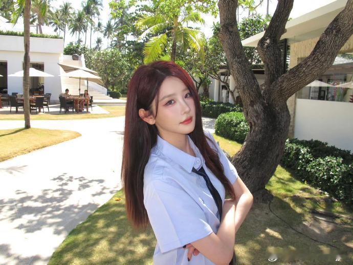 周诗雨学姐你太美好了 