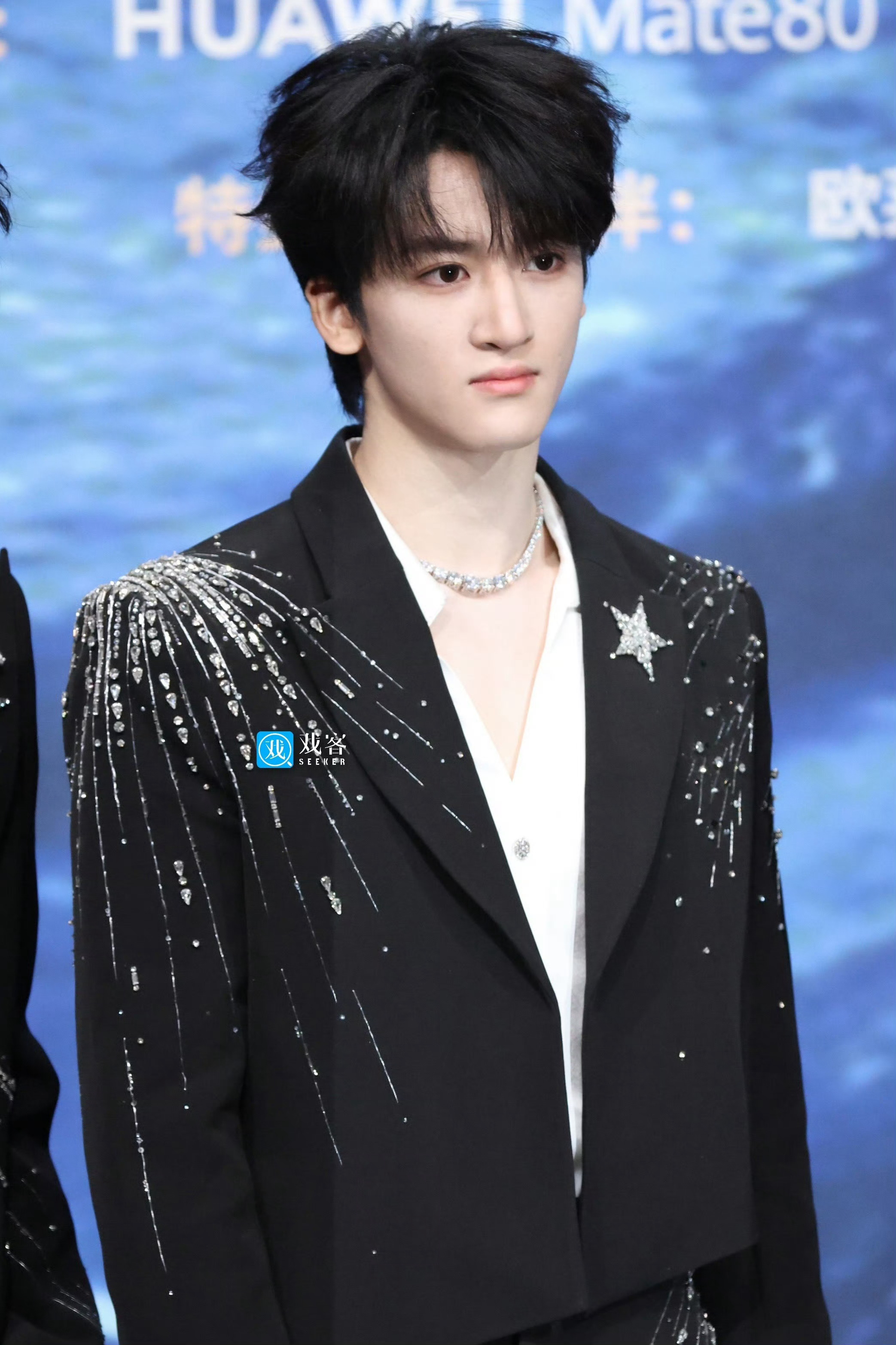 邓佳鑫 穆祉丞 张子墨红毯生图微博之夜红毯 .微博之夜出图