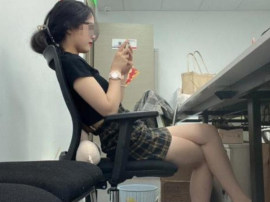 “这哪是上班，分明是白嫖！”西安一名24岁女子，入职上海某公司，月薪15000元