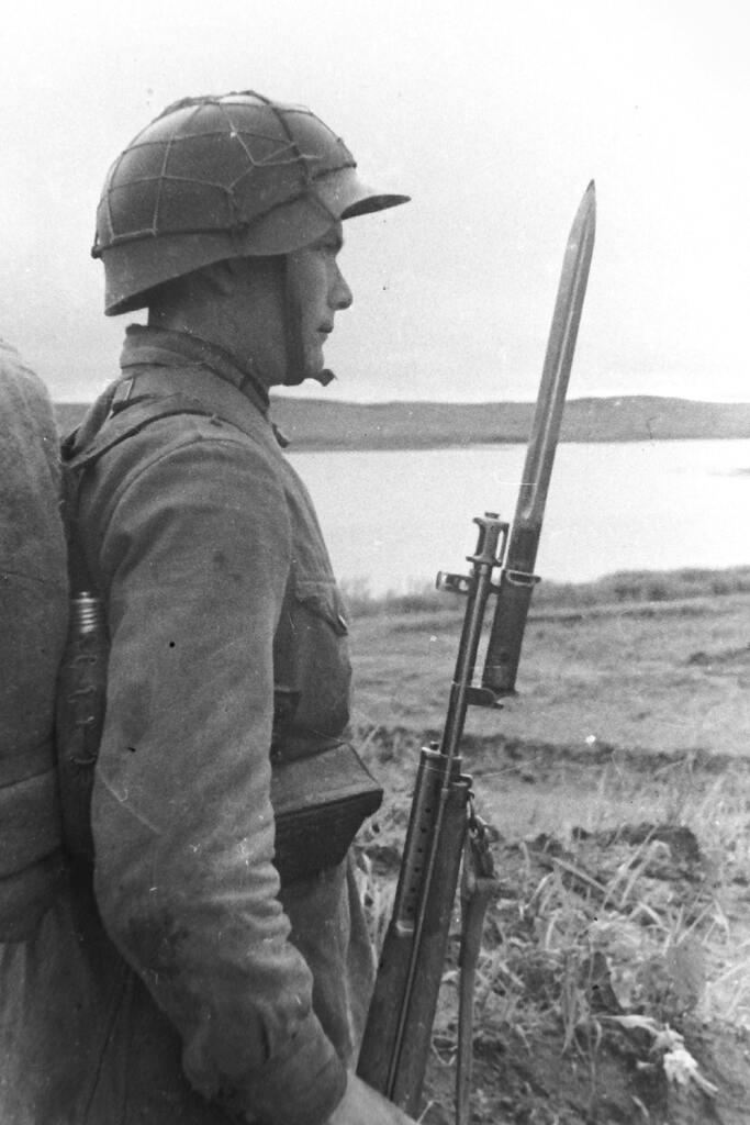 1938年，苏日两国在远东边境的哈桑湖爆发了一场看似局部的冲突，本组照片记录了一