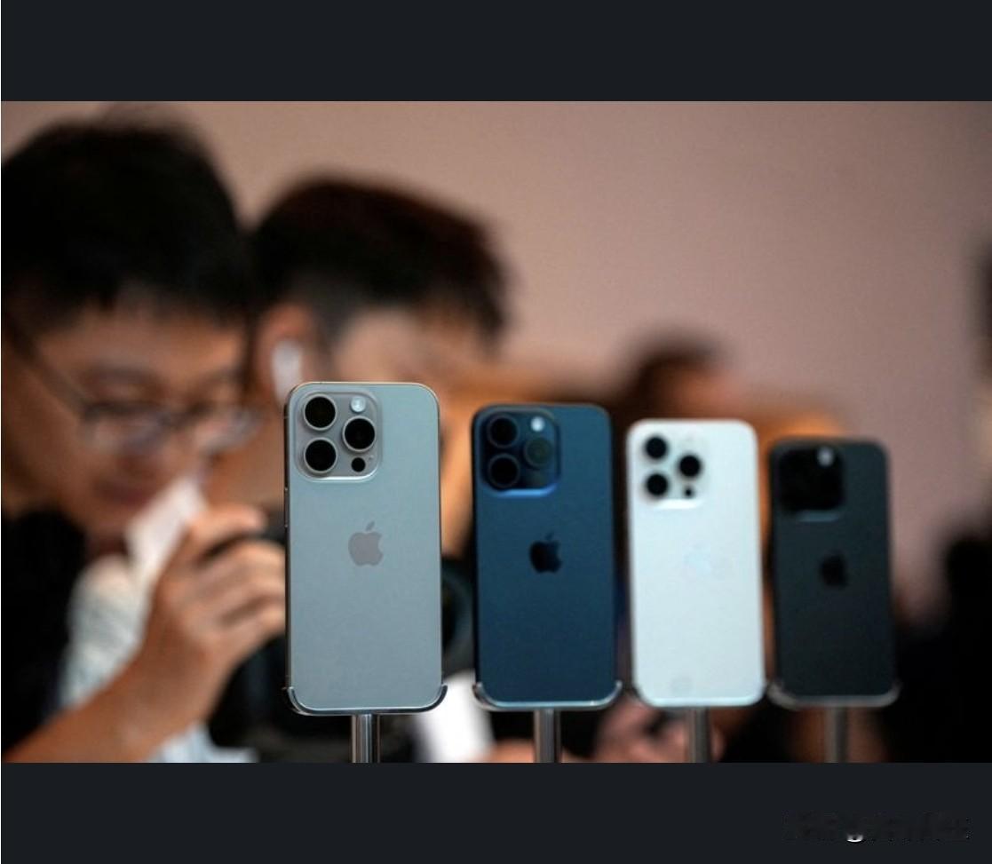 根据周四提交的监管文件显示，苹果(NASDAQ:AAPL)首席执行官蒂姆·库克(