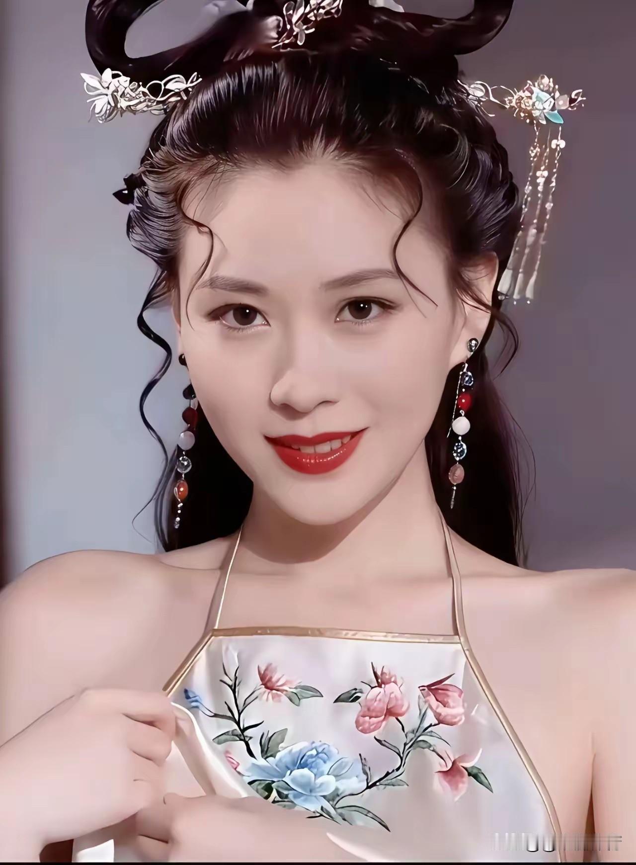 世上只有人心歹，
万物还教天养人。
但教方寸无诸恶，
狼虎丛中也立身。