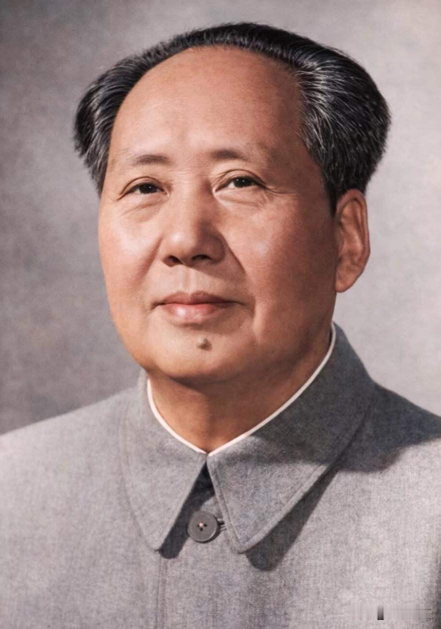 从懵懂孩童到踏入社会，岁月流转间，我对毛主席的也在认知不断加深。

儿时只停留在