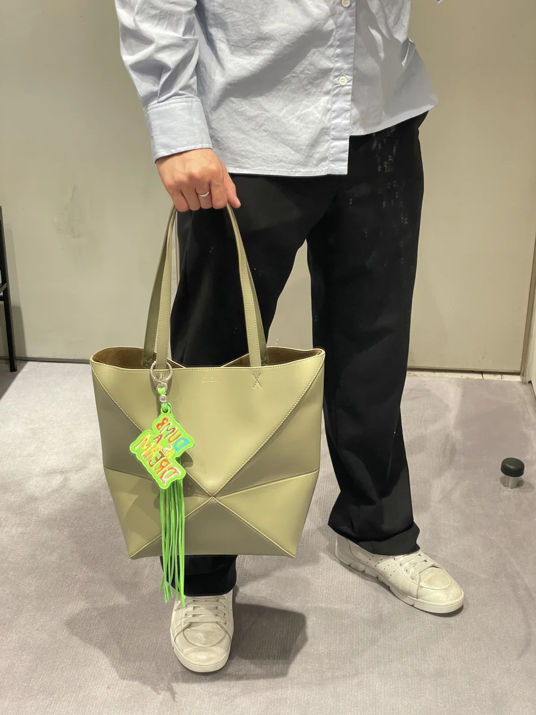 LOEWE罗意威 桉树绿色新款puzzle tote