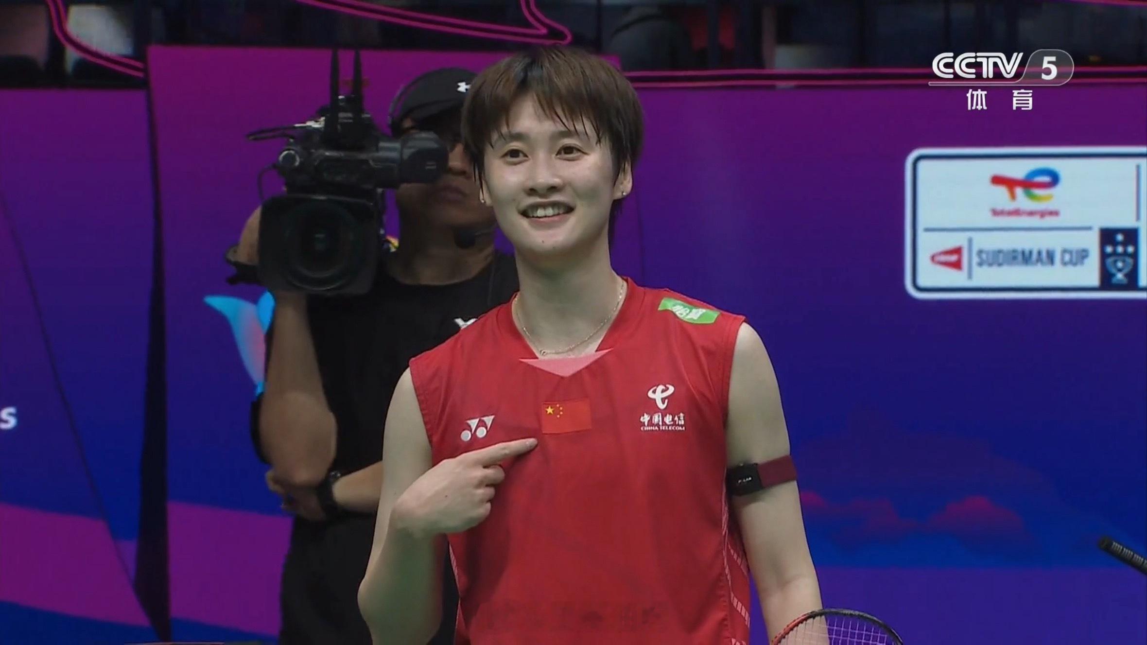 中国队3-0马来西亚队 晋级半决赛混双 冯彦哲 黄东萍 21-17、21-17 