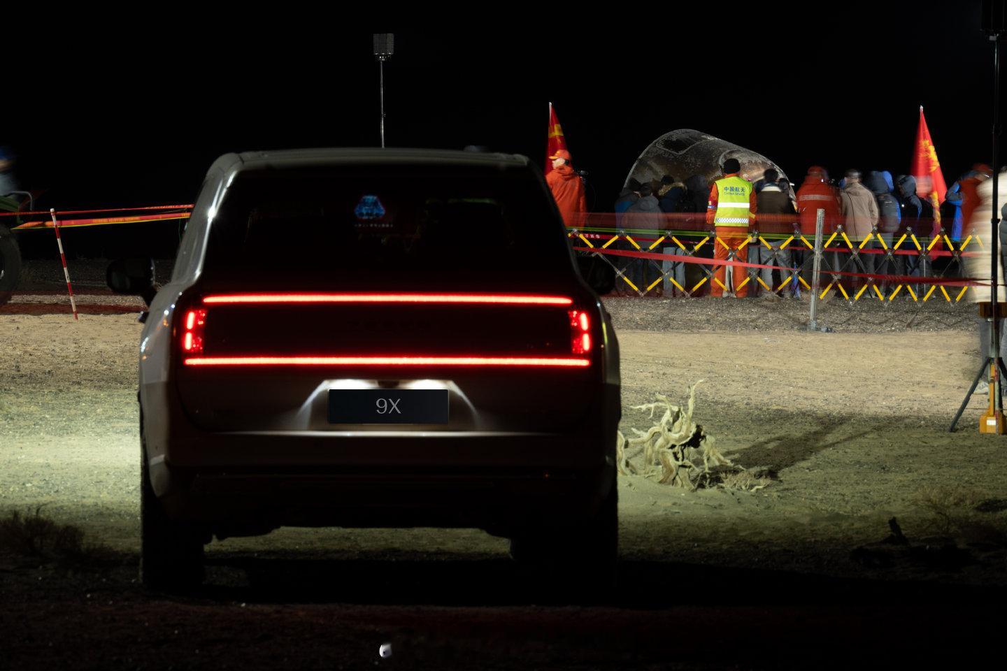 当初极氪9X发布的时候广告片就被震撼到，如今身正保障任务来了