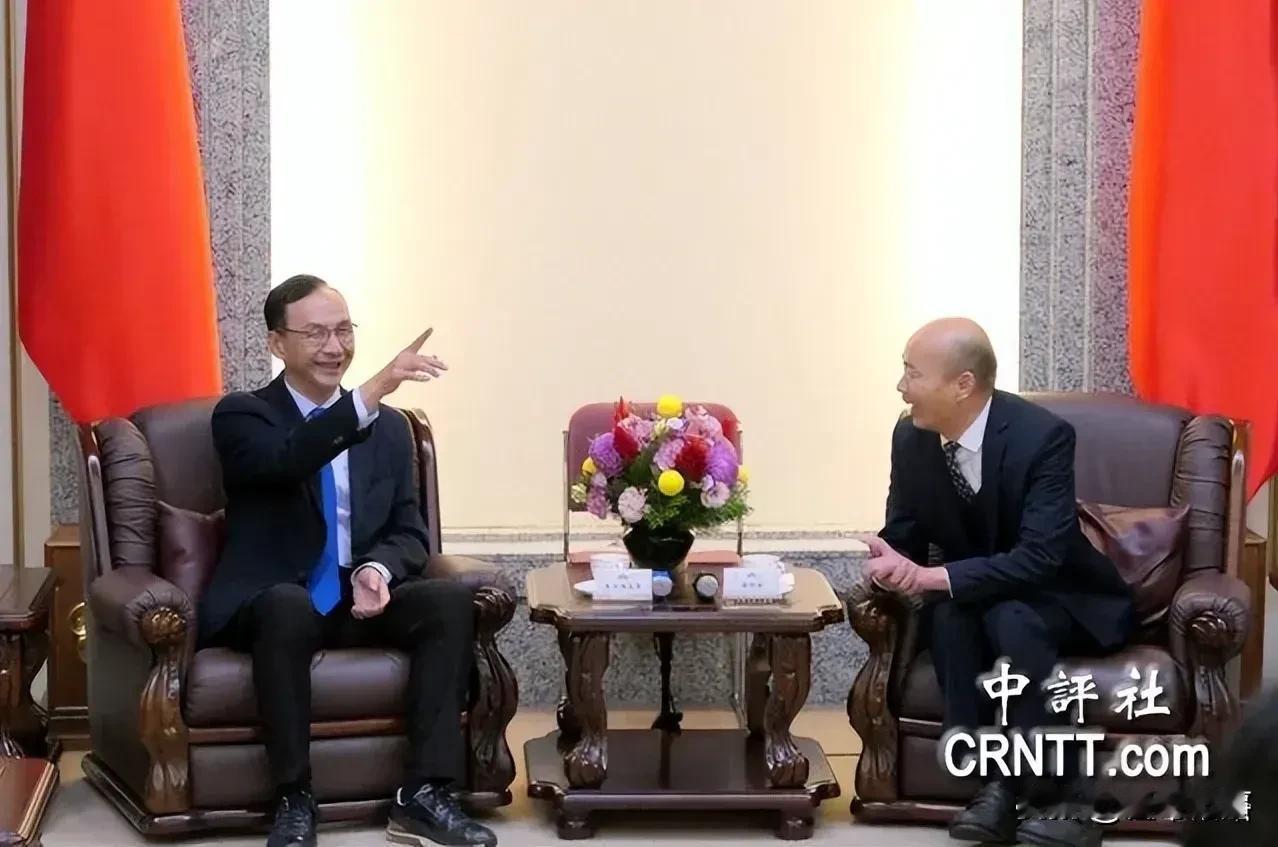 韩国瑜当立院院长迎来的第一位正式拜访者是国民党主席朱立伦，韩国瑜江启臣亲自迎接，