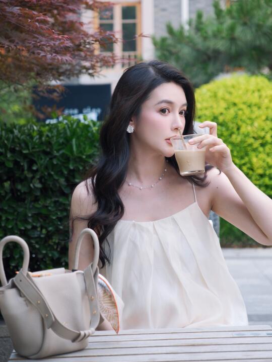 打造骨相高级脸才是上镜的秘密武器🧏🏻‍♀️