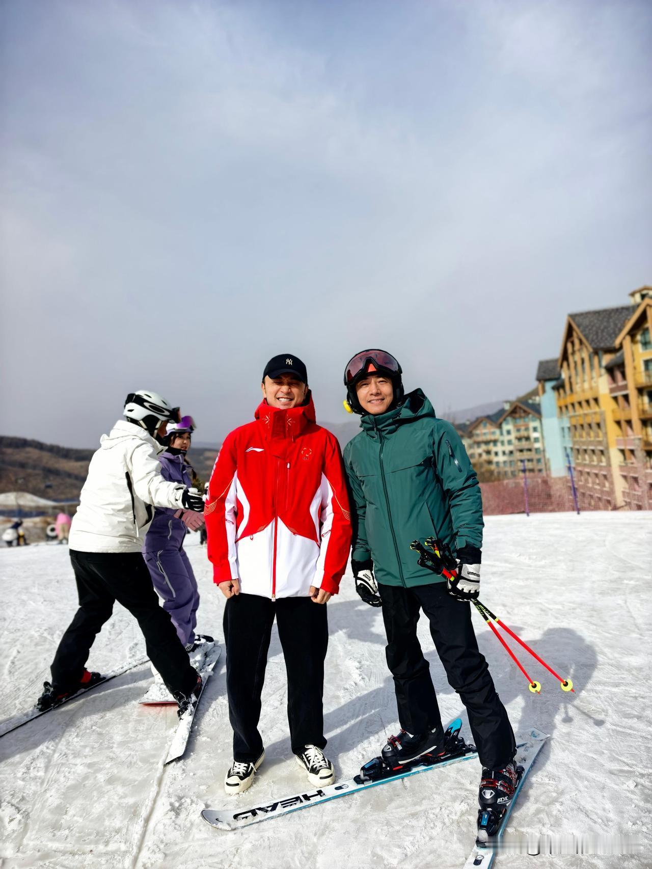 2月25日，央视主持人尼格买提更新生活日常plog。

他发了7张照片，其中有3