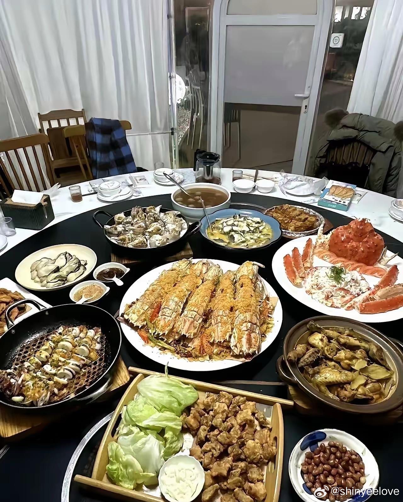 一场高端饭局硬生生被一盘花生拉低了档次 ​​​