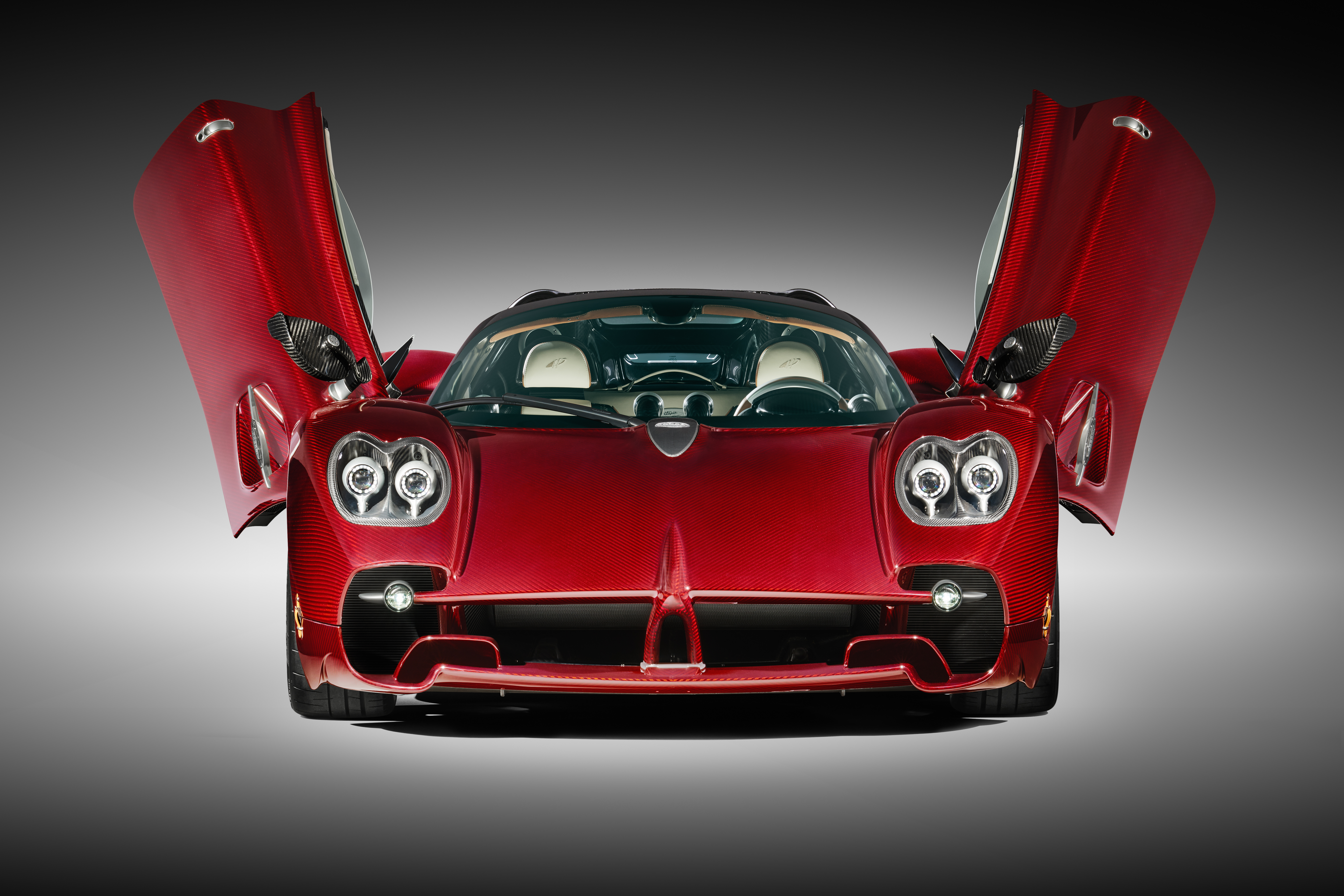 Pagani Utopia Roadster还是 V12 发动机还是那天花板的水