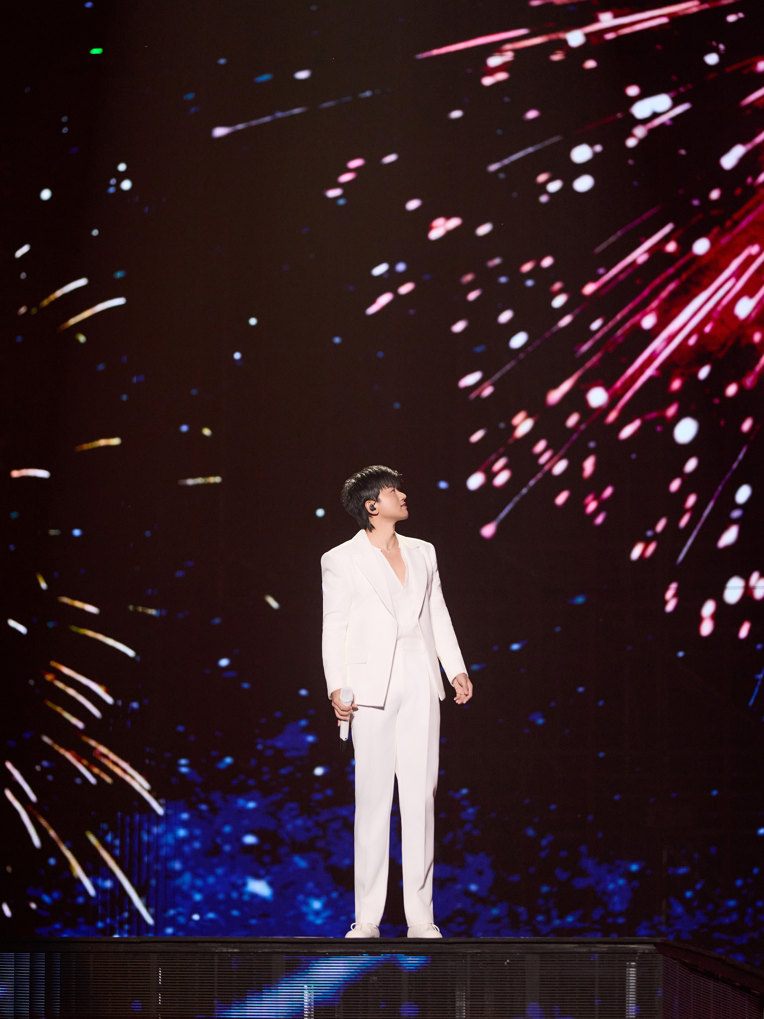 那年泰州也是你站在那里屏幕上映着绚烂的烟花🥹 ​​​