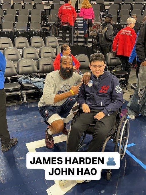 John Hao来看登哥比赛了！ 