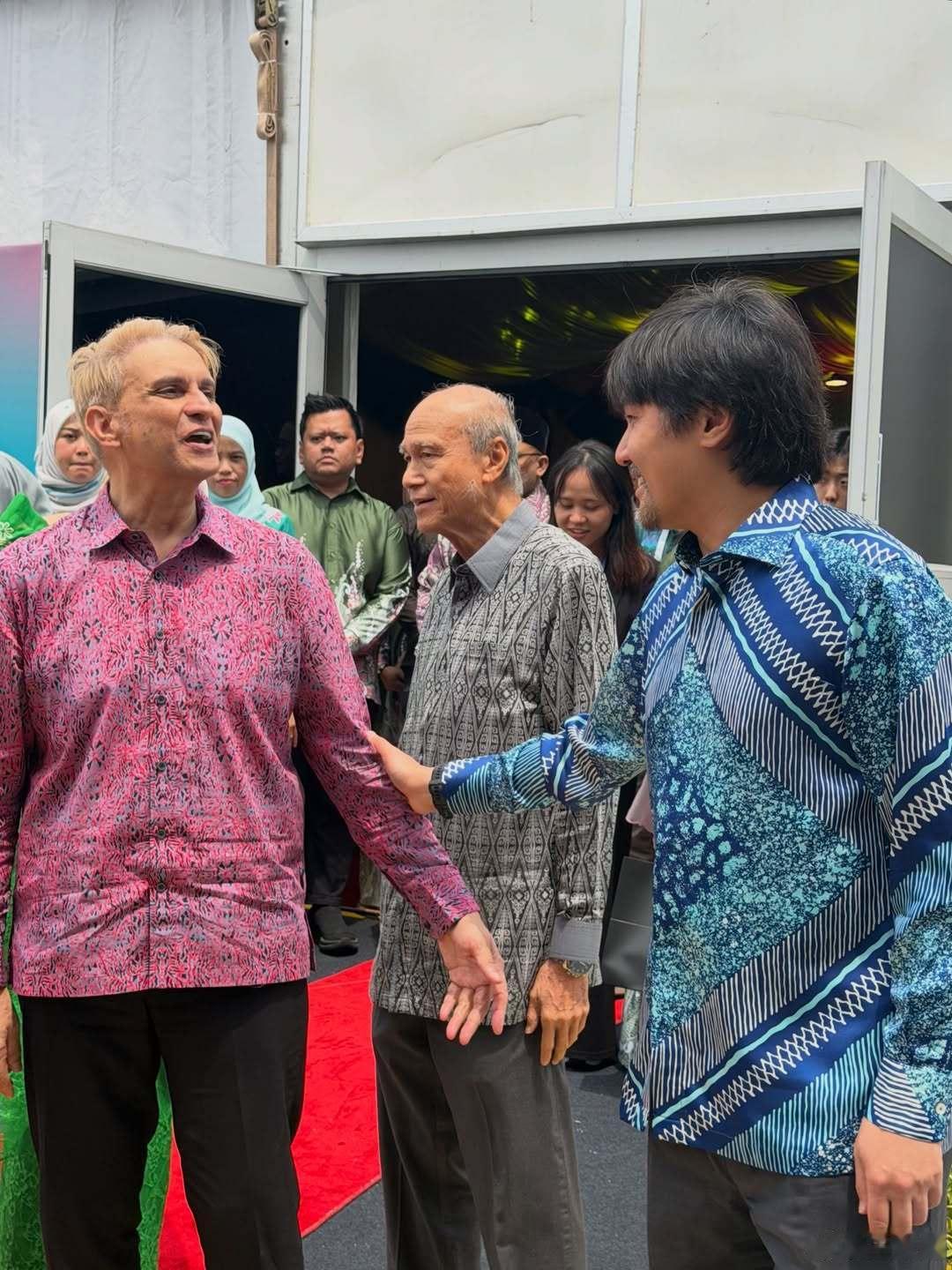 马来西亚王室 🇲🇾7月28日，森美兰州苏丹慕力兹王后爱莎·鲁哈尼、王储阿里、