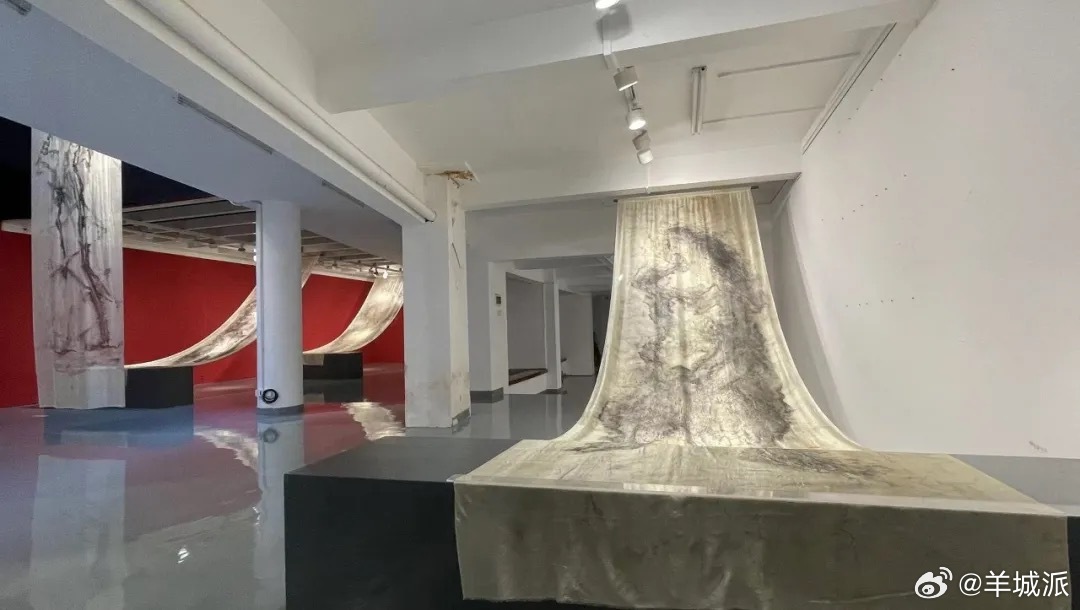 【“宫跃斌意象水墨展”亮相华南师范大学美术学院美术馆】6月17日，由华南师范大学