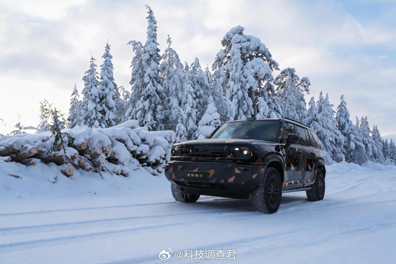 吉利旗下科技硬核SUV吉利银河战舰来了号称百万级硬核技术加持的一款全球越野车型越
