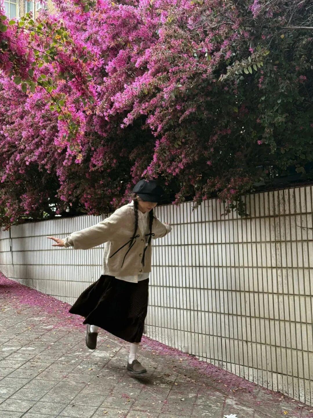 春风一吹，南昌就美成了赣鄱大地上最亮眼的存在！樱花如雪、郁金香似火、油菜花铺成金