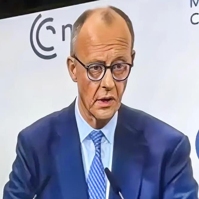 在慕安会上的演讲中，德国总理默茨直接表示，熊猫正凭借“战略耐心”一步步成为全球的