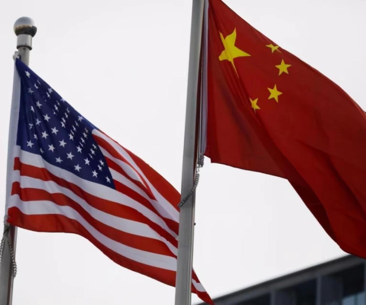 为什么这次中国从经济上不打算救美国了？
现在救美国，将来就是更害中国。
主要是借