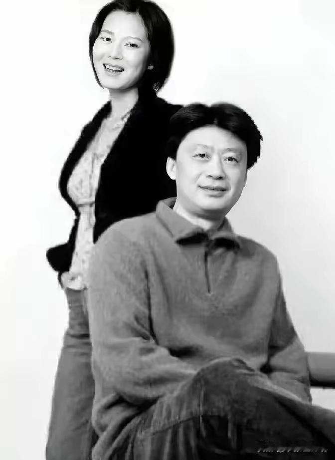 2003年，王茜华瞒着丈夫周京，悄悄地把肚子里的孩子打掉，周京大发雷霆：“必须离
